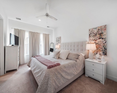 1218 W 24th Street - Photo Thumbnail 10