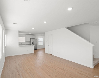 3167 Savannah Rose Drive - Photo Thumbnail 10