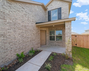 3167 Savannah Rose Drive - Photo Thumbnail 4