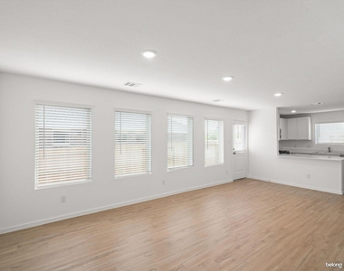 3167 Savannah Rose Drive - Photo Thumbnail 3