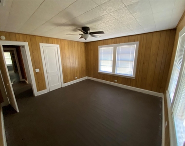 104 5th Street - Photo Thumbnail 10
