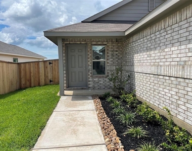 440 Jewett Meadow Drive - Photo Thumbnail 1
