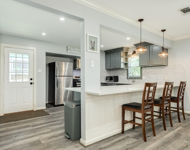 5507 Menard Avenue - Photo Thumbnail 7