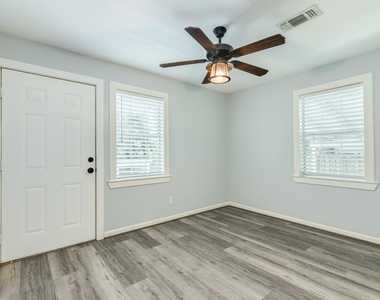 5507 Menard Avenue - Photo Thumbnail 17