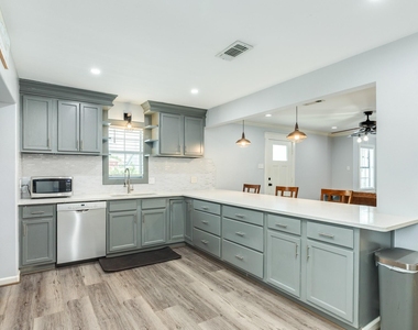5507 Menard Avenue - Photo Thumbnail 9