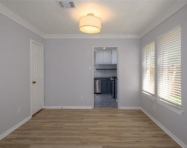 14831 Saint Cloud Drive - Photo Thumbnail 4
