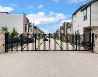 5828 Francis Oak Place - Photo Thumbnail 2