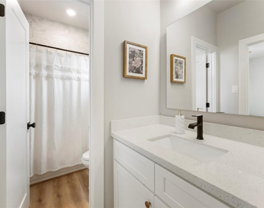 5828 Francis Oak Place - Photo Thumbnail 28