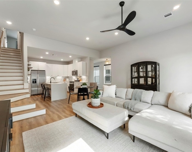 5828 Francis Oak Place - Photo Thumbnail 11