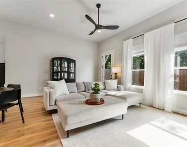 5828 Francis Oak Place - Photo Thumbnail 8