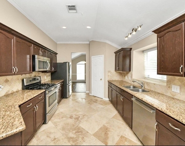 223 W New Meadows Drive - Photo Thumbnail 10