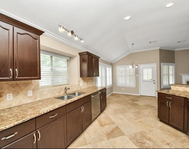 223 W New Meadows Drive - Photo Thumbnail 8