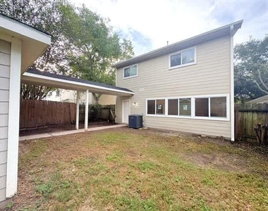 10750 Cobblecreek Way - Photo Thumbnail 14