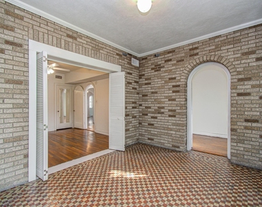 4802 La Branch Street - Photo Thumbnail 13