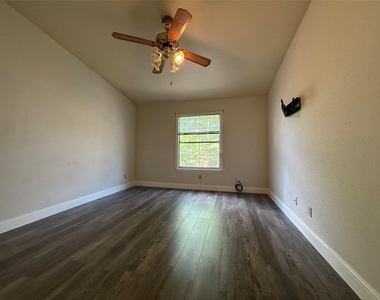 7400 Bellerive Drive - Photo Thumbnail 7