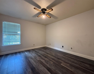 7400 Bellerive Drive - Photo Thumbnail 12