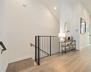 1211 Hickory Street - Photo Thumbnail 32