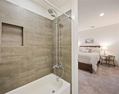 1211 Hickory Street - Photo Thumbnail 30