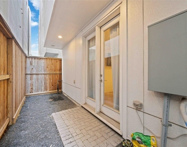 1211 Hickory Street - Photo Thumbnail 36
