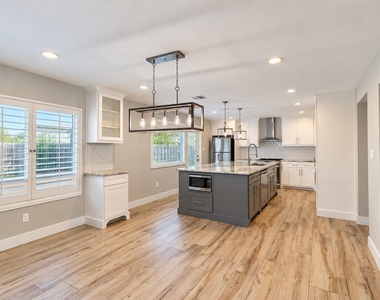 22722 Braken Carter Lane - Photo Thumbnail 5