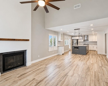 22722 Braken Carter Lane - Photo Thumbnail 2