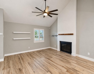 22722 Braken Carter Lane - Photo Thumbnail 6