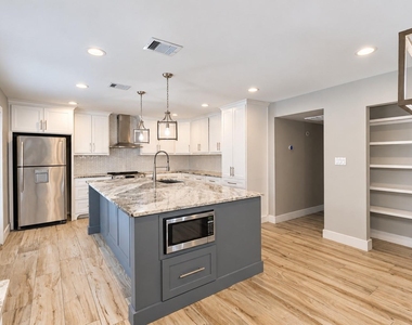 22722 Braken Carter Lane - Photo Thumbnail 4