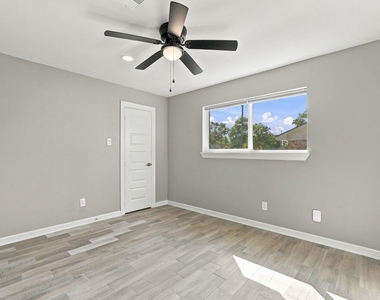1704 S 1st Street - Photo Thumbnail 20