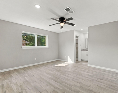 1704 S 1st Street - Photo Thumbnail 15