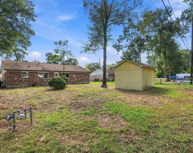 1704 S 1st Street - Photo Thumbnail 30