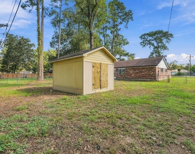 1704 S 1st Street - Photo Thumbnail 31