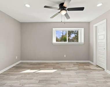 1704 S 1st Street - Photo Thumbnail 23