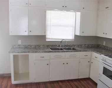 3408 Allendale Street - Photo Thumbnail 5