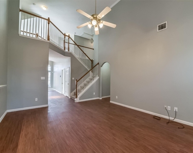 440 Mystic Trail Loop - Photo Thumbnail 6