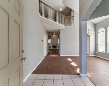 440 Mystic Trail Loop - Photo Thumbnail 4