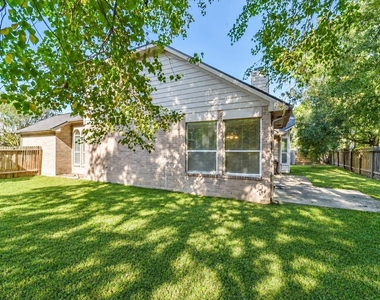 440 Mystic Trail Loop - Photo Thumbnail 1