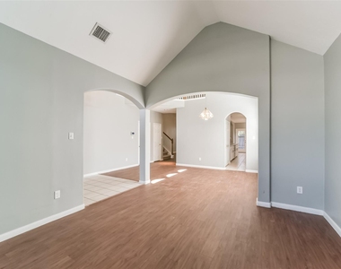 440 Mystic Trail Loop - Photo Thumbnail 17