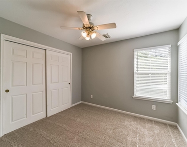 440 Mystic Trail Loop - Photo Thumbnail 28
