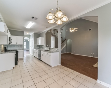 440 Mystic Trail Loop - Photo Thumbnail 15