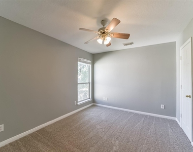 440 Mystic Trail Loop - Photo Thumbnail 32