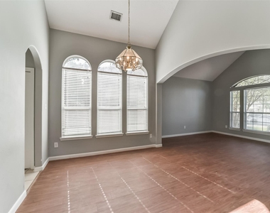 440 Mystic Trail Loop - Photo Thumbnail 18