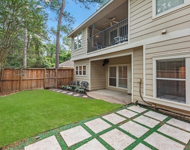 142 N Magnolia Pond Place - Photo Thumbnail 23