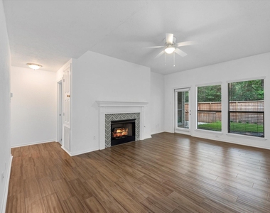 142 N Magnolia Pond Place - Photo Thumbnail 6
