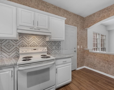 142 N Magnolia Pond Place - Photo Thumbnail 12
