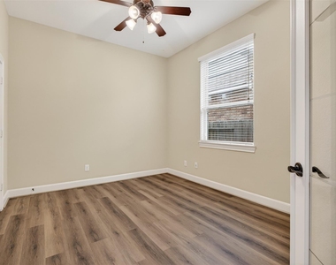 28723 Primrose Bluff - Photo Thumbnail 26