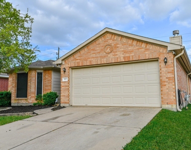 4022 Mt Everest Way - Photo Thumbnail 2