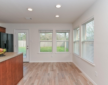 4022 Mt Everest Way - Photo Thumbnail 20