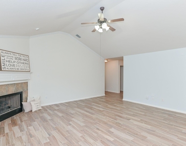 4022 Mt Everest Way - Photo Thumbnail 15