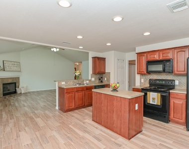 4022 Mt Everest Way - Photo Thumbnail 22