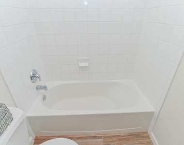 4022 Mt Everest Way - Photo Thumbnail 10